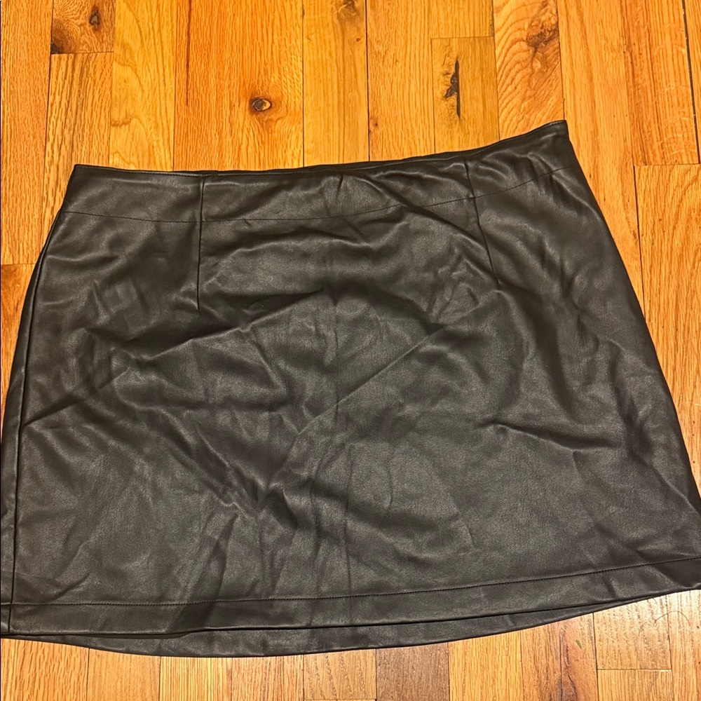 Abercrombie & Fitch Black Mini Skirt